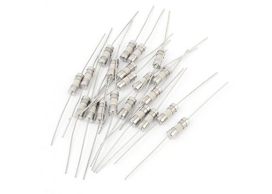 Fusible de cerámica No-restaurable con terminales axiales 2.5A 250VAC del tubo del tiempo de la respuesta rápida el un con el soplo rápido de 3.6x10m m escoge el casquillo