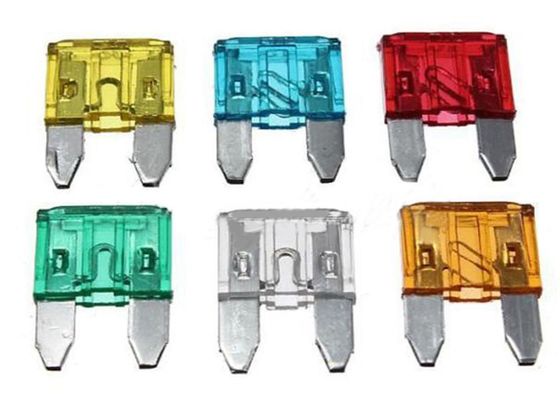 Del cajero automático automotriz estándar del coche ISO8820-3 mini fusible 25A 32V 11m m natural de la cuchilla BFMN-1225 para el adaptador en línea del tenedor del fusible