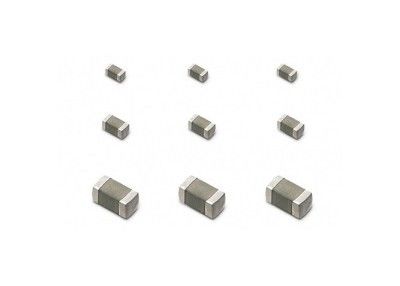 Varistor de múltiples capas métrico del microprocesador del soporte MLV MLCV SMD 1608 superficiales MVR0603-8R0G 8V 30A para la protección contra sobrecargas