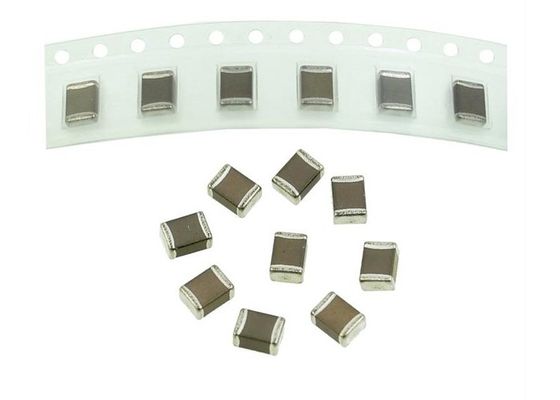 Soporte superficial métrico de los varistores del microprocesador de la baja tensión SMD 1812 MVR1812-390H 39V 800A 2500pF 3.1J 4532 de múltiples capas