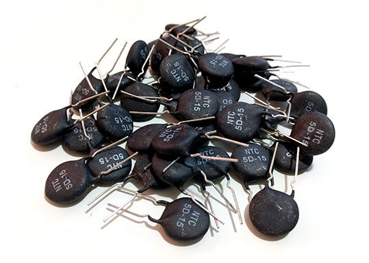 Sobretensión que limita el resistor termal 5Ohm 6Al 15m del sensor de temperatura del termistor del limitador actual MF72 5D-15 NTC de la avalancha