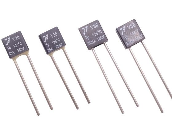 La termal termal del elemento del fusible de la aleación radial del VDE CCC AUPO de la UL liga el protector la termal del TF 138C 15A 250V del atajo de A7-15A-F