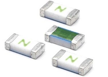 Fusible superficial rápidamente de actuación 06D 250mA-5A 32V del soporte UL248-1 1608 con 35A de clasificación de interrupción 50A