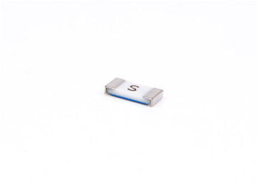 Fusible CQ12LH 3.1x1.6 milímetro 1-20A 63V 24V del microprocesador de la avalancha del soplo lento de cerámica de 3216 SMD alto para el puerto de la energía de entrada