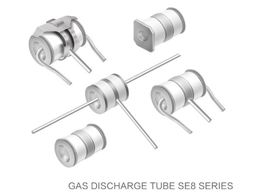 GDT de cerámica bajo 75-600V el 20% 10KA del tubo de descarga de gas del electrodo 8x10m m de la serie 3 de la capacitancia SE8 para las fuentes de alimentación